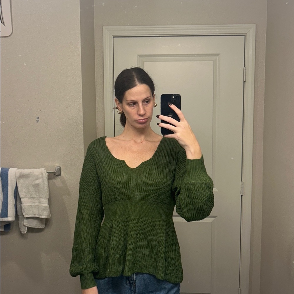 Waist -Slimming Chic Olive Knit Sweater